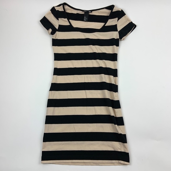 HM Dress Womens XS Short Sleeve Round Neck Black Cream Stripes - Picture 1 of 6